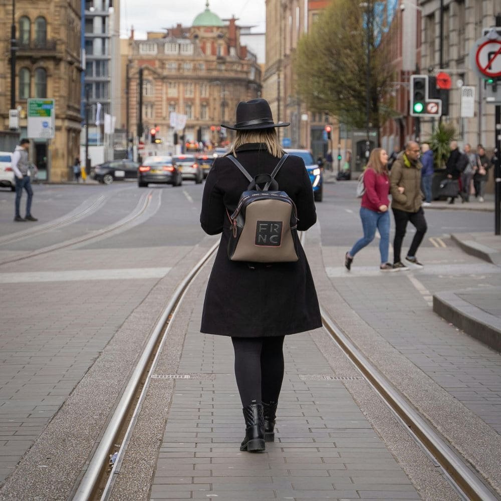 Pourquoi choisir un sac à dos ville ultra léger femme pour vos déplacements quotidiens ?